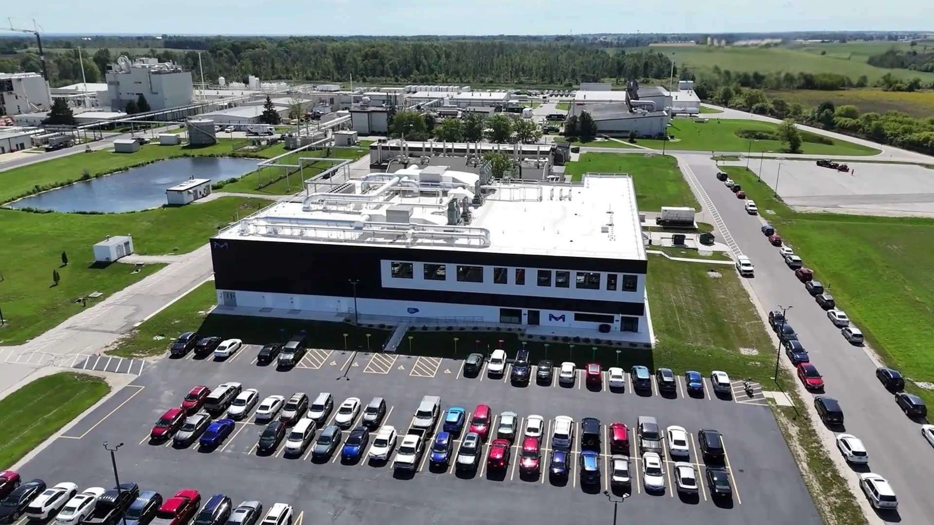 38,000-sq-ft Wisconsin facility unites eight labs for next-gen semiconductor materials