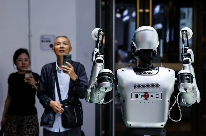 Geekplus Deploys over 1,600 Robots for LPP Logistics in Poland