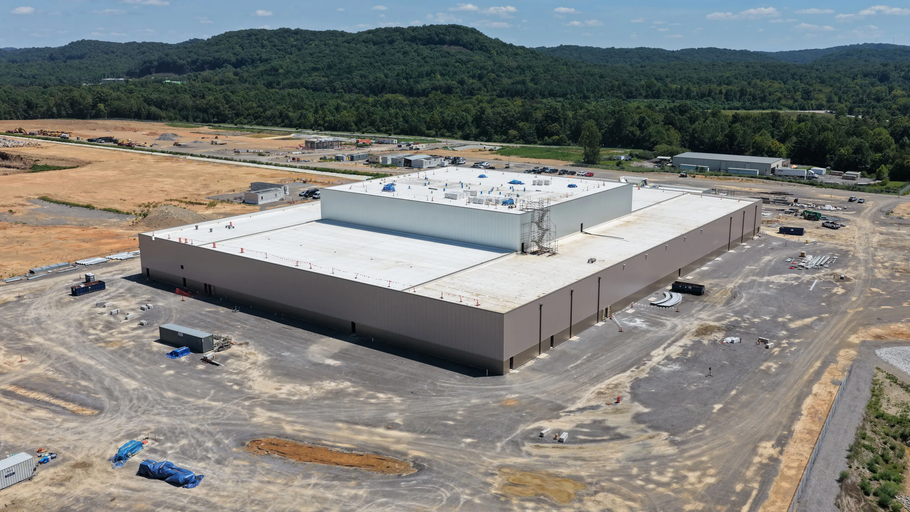 X-energy and its helium-cooled nuclear reactors