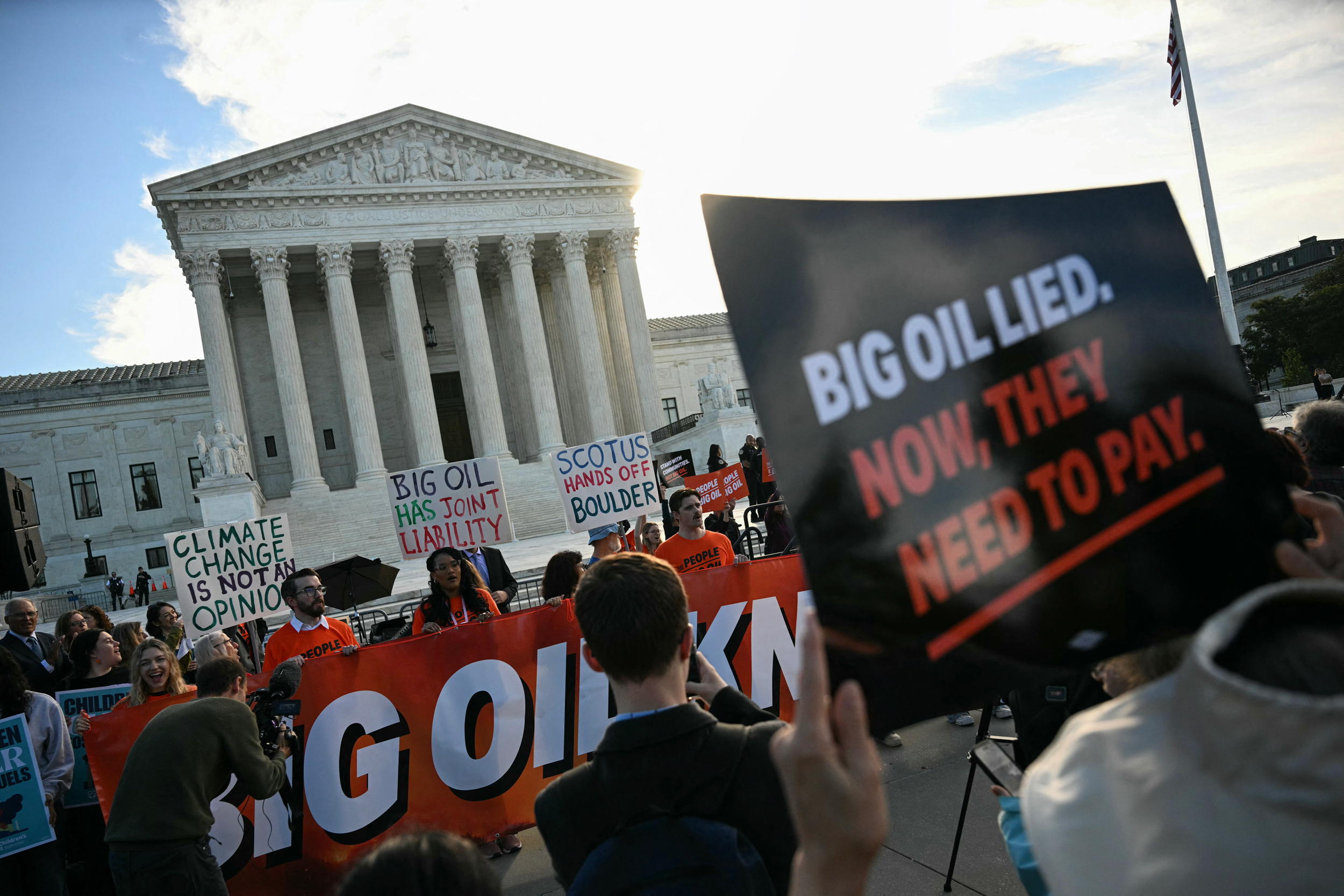 Big Oil asks Supreme Court to kill climate lawsuits before trial
