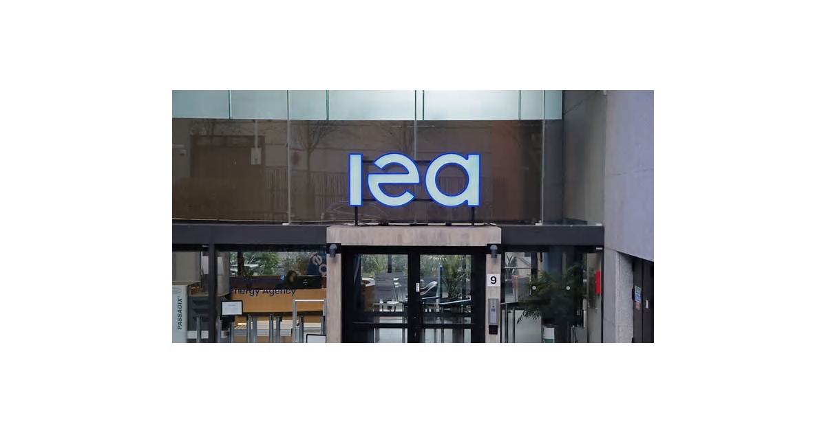 IEA to Meet Wednesday to Discuss Diesel, Crude Stocks Release