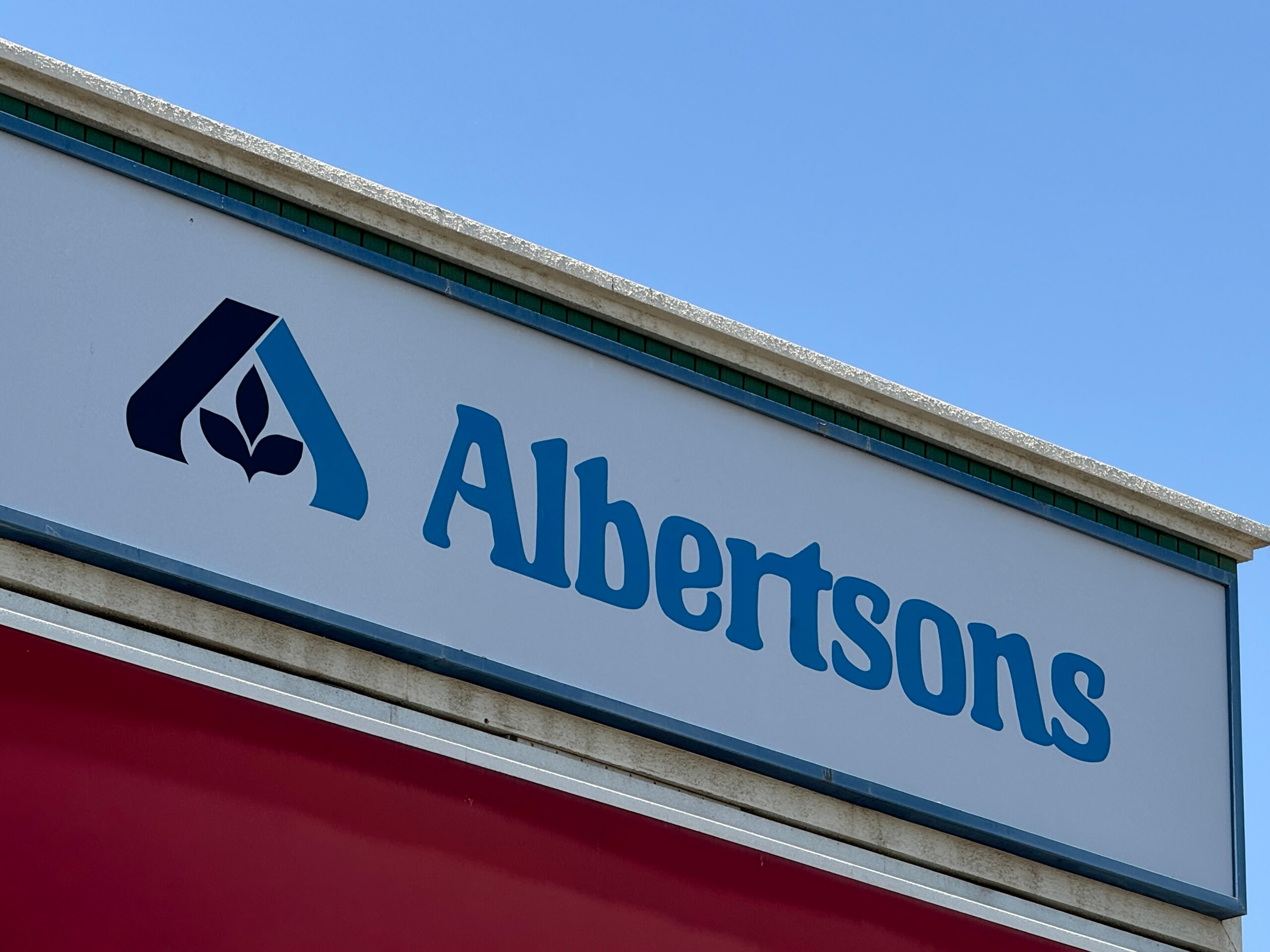 Albertsons expands OpenAI work, adding enterprise ChatGPT use