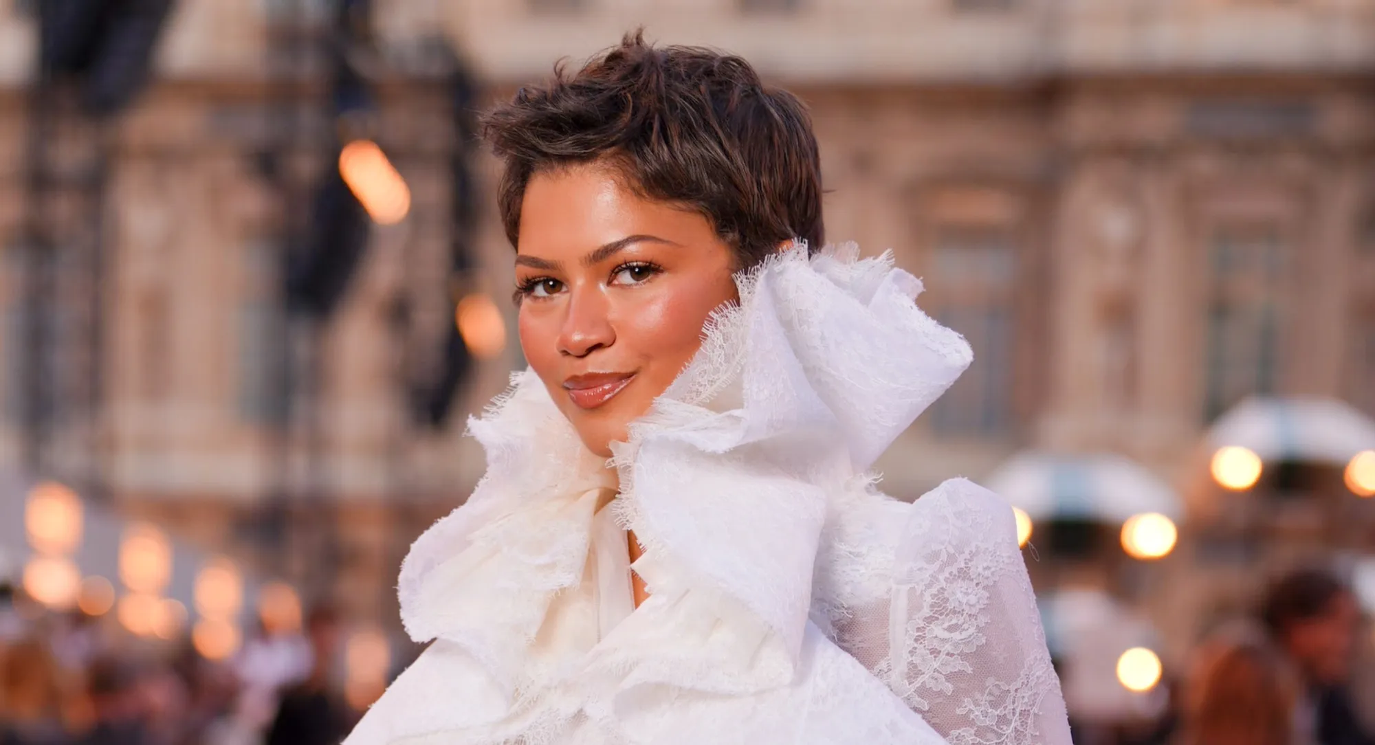 Zendaya Just Showed the Winter Lash Look That Will Be at Every Holiday Party