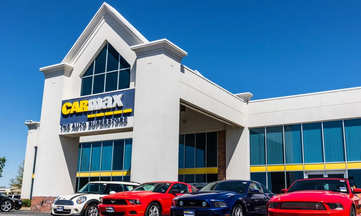 CarMax Lets AI Take the Call, Not the Sale