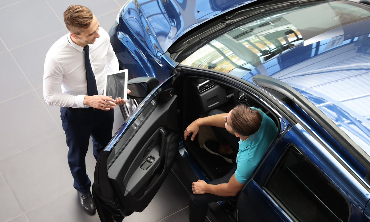 Auto Dealers Pull Banking Into Their Operating Software
