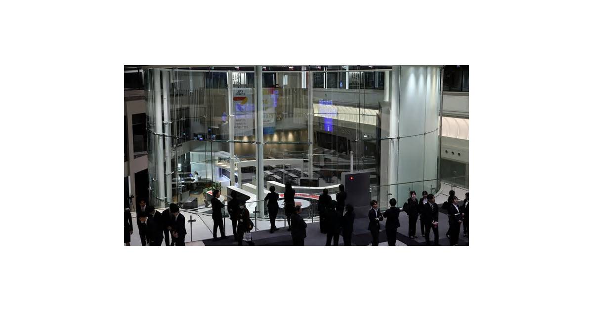 Asia shares weaker, oil up; investors weigh Saudi-Houthi escalation