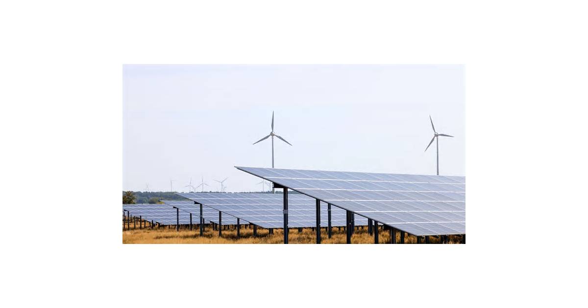 German Energy Ministry Dissolves Key Wind and Solar Division