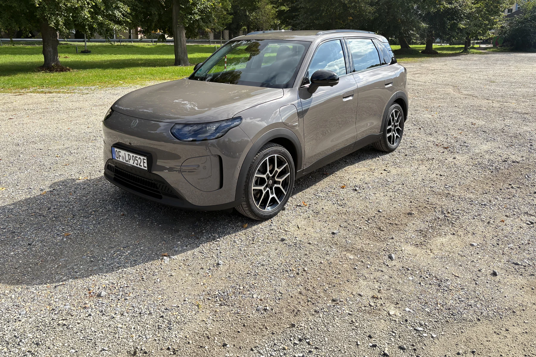 Driving the Leapmotor B03X reveals a spacious electric car that lacks polish