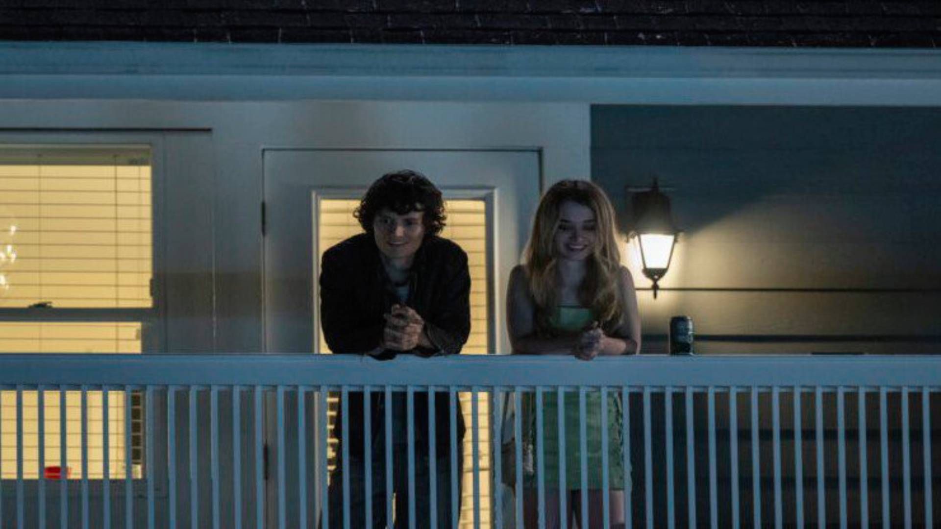 Carrie's Mike Flanagan explains why he chose to exclude one infamous scene