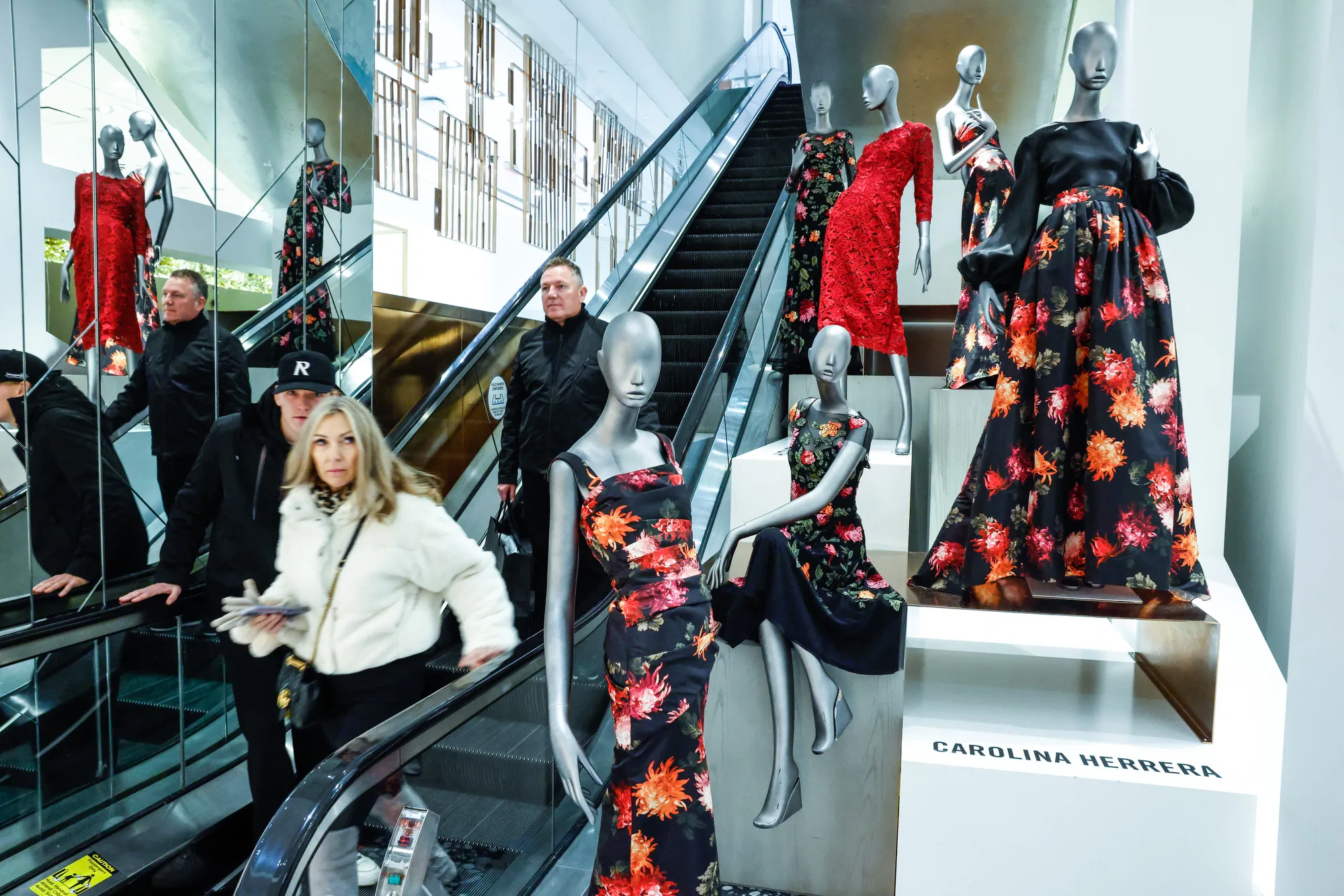 Holiday Shoppers Prioritize Festivities Despite Growing Financial Strain, ICSC Survey Finds