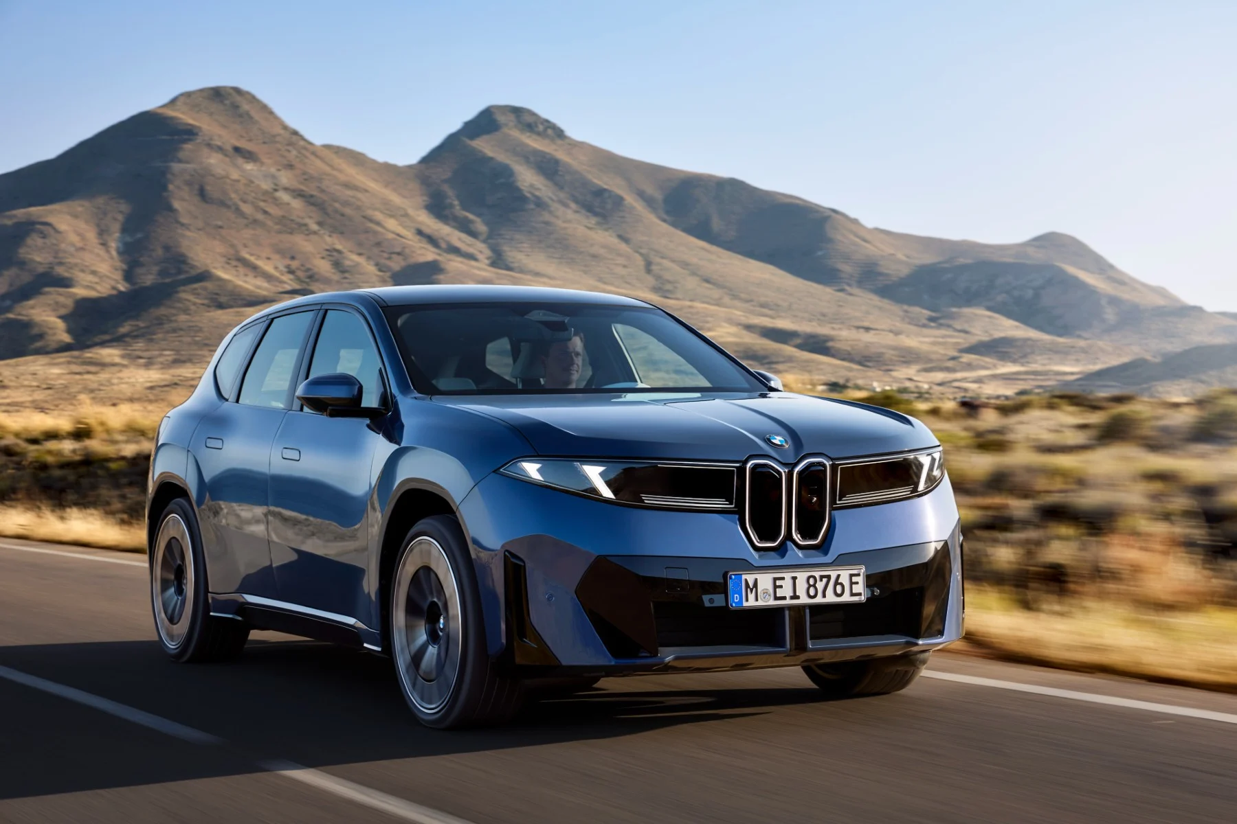 100 km/h in 3.9 seconds: BMW unveils upgraded iX3