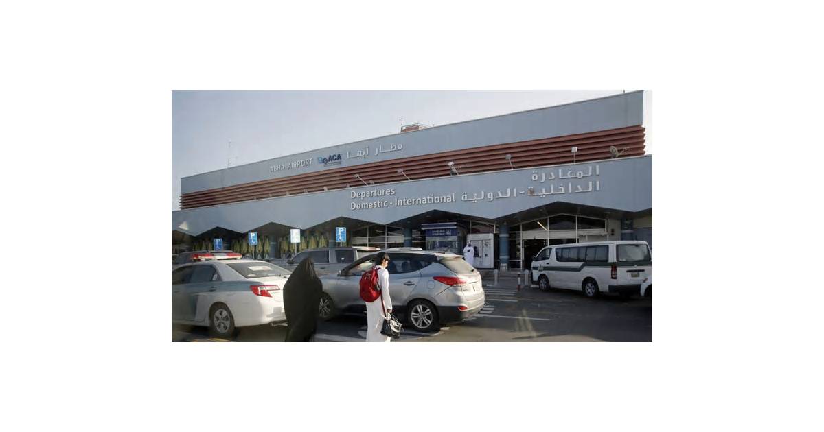 Houthi Attacks Kill Three at Saudi Airports, Including in Riyadh