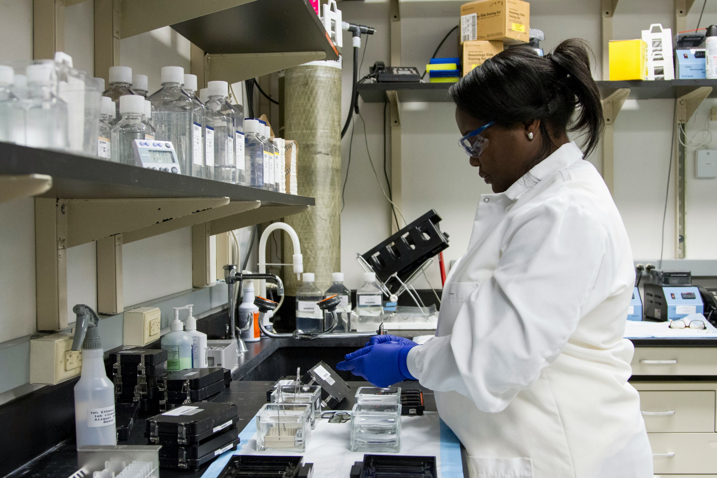 NHS labs fail to share data vital for diagnosis and care of rare diseases, investigation finds