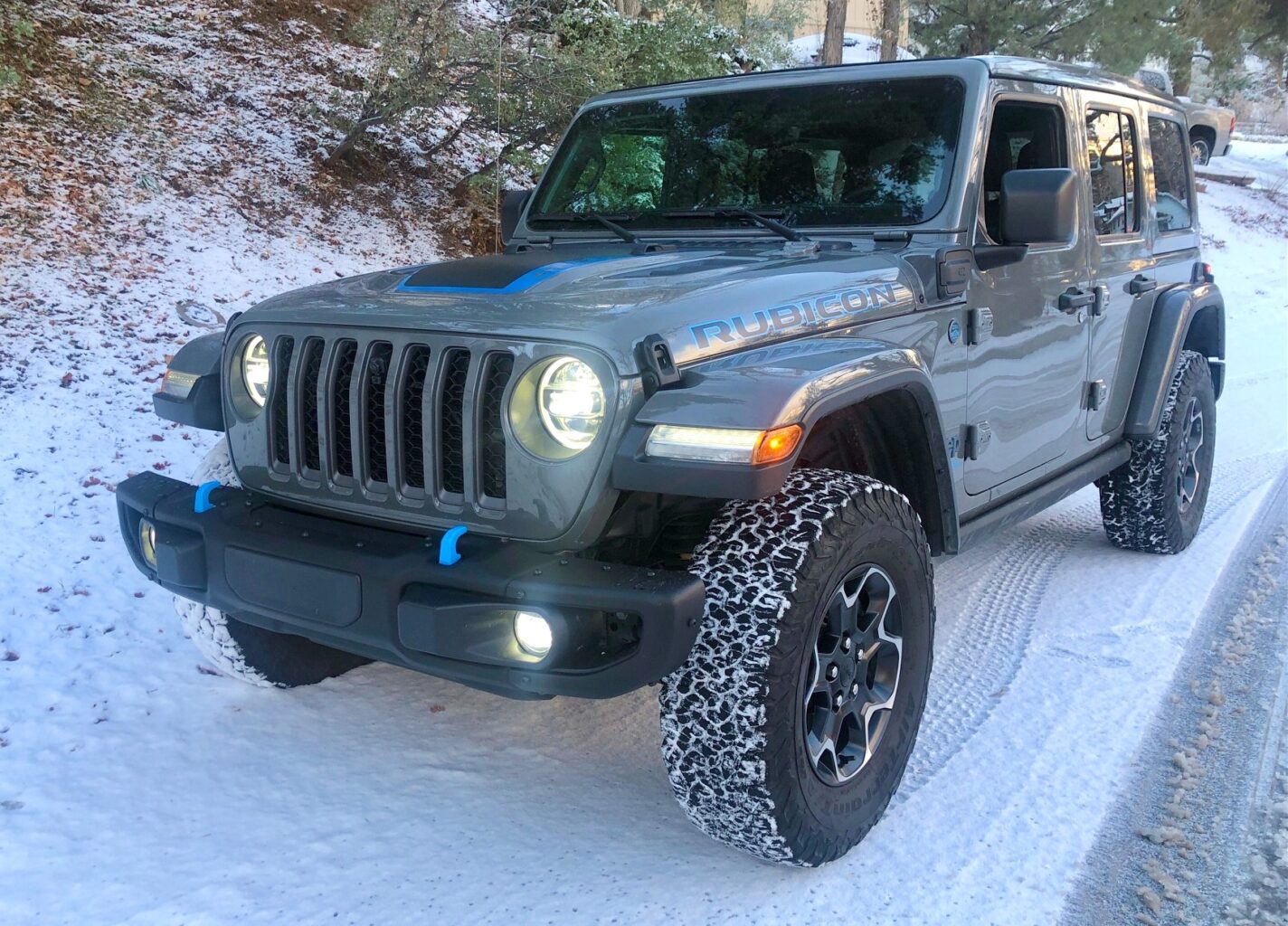 Jeep Wrangler 4XE Plug-In Hybrid: Convenience Meets Fuel-Efficiency