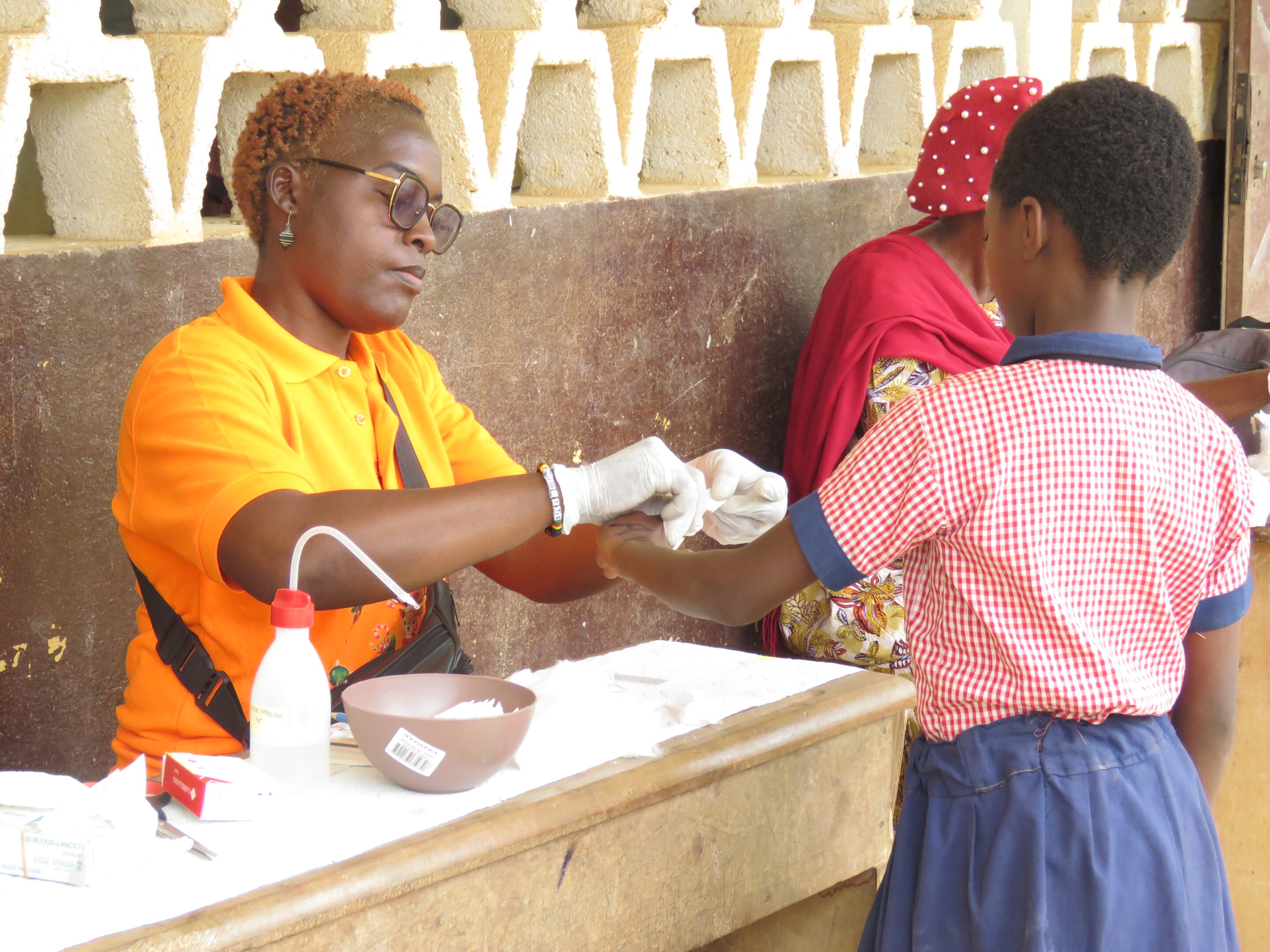Distinct malaria parasites may help explain sickle cell trait's protection against disease