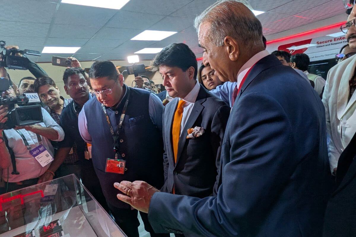 IMC 2026: Scindia Reviews Airtel’s Future-Ready Digital Infrastructure at Airtel Booth