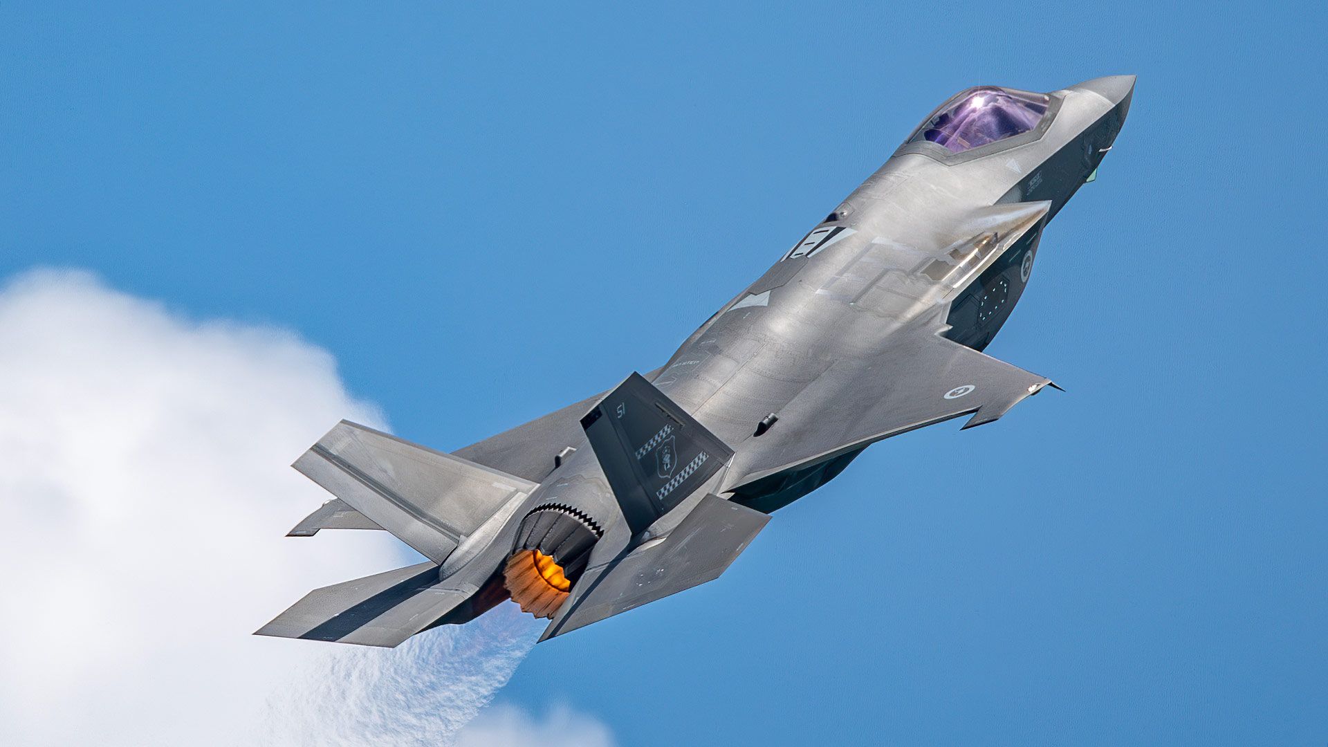 China allegedly intercepted UPS-shipped F-35 parts after employee missed email warning