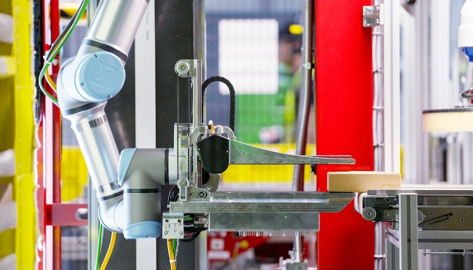 AWS launches open-source Physical AI Toolchain for robotics