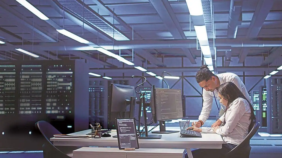 ReNew signs MoU with Maharashtra for ₹70,000 crore green data centre park