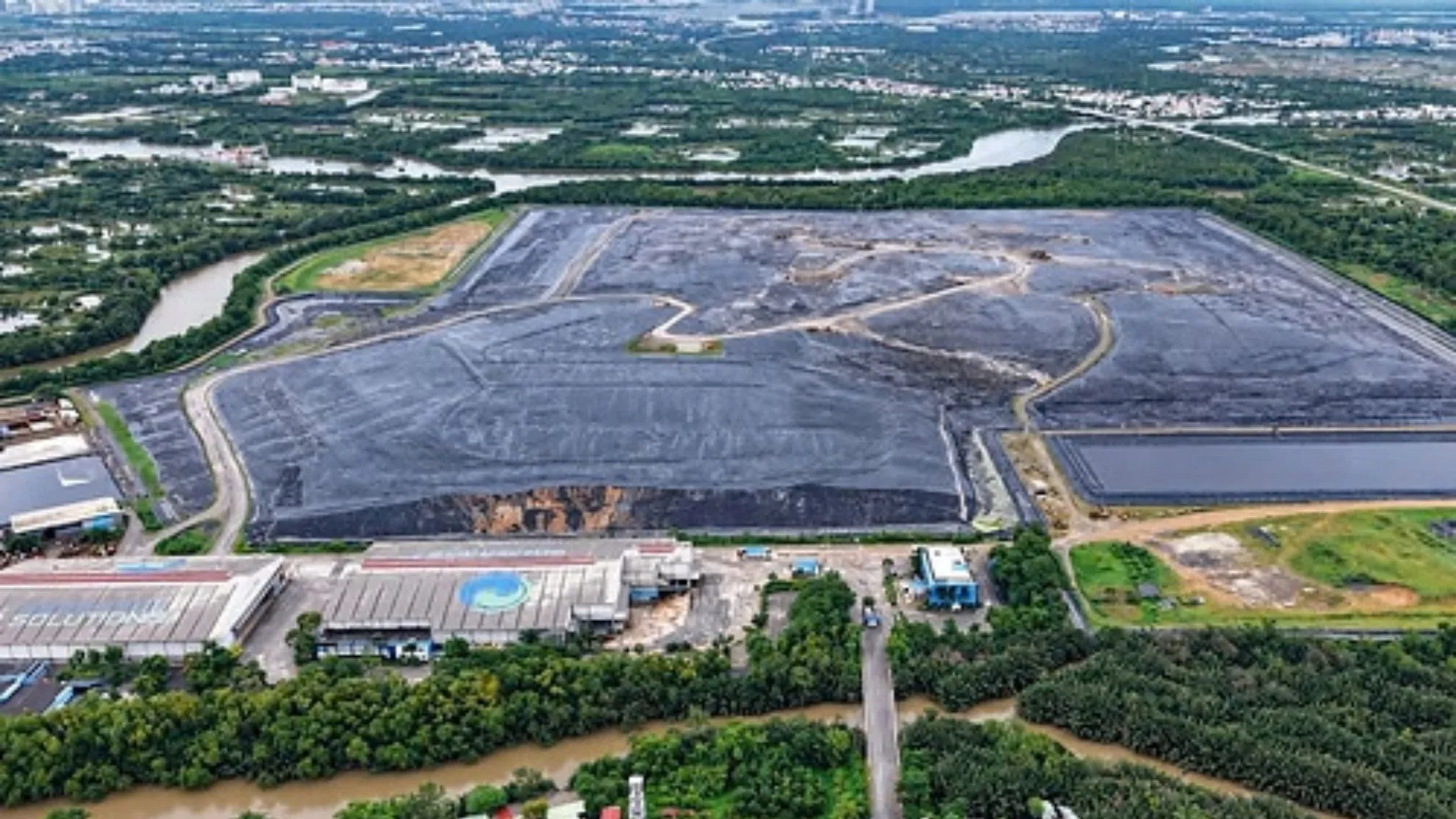 US waste company plans new plant to turn 3,000 tons of trash into power per day