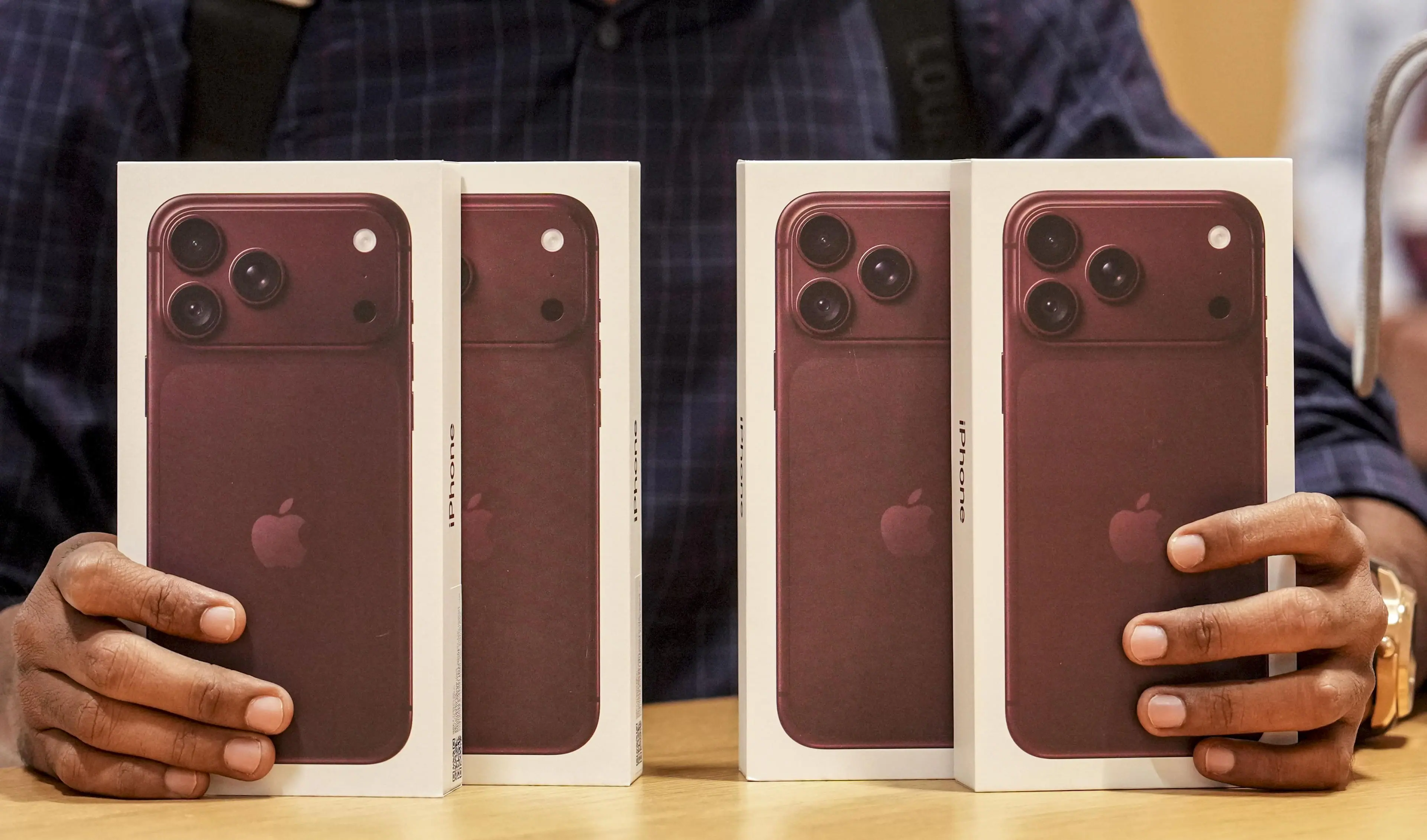 Apple cuts iPhone 18 Pro component orders by 15% amid weak demand