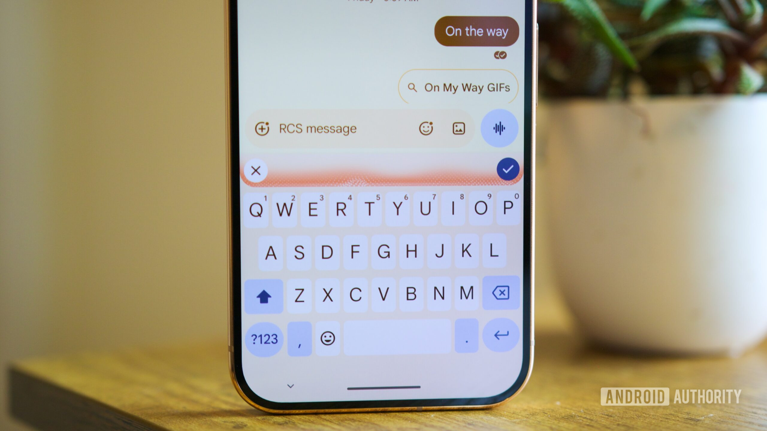 Some Gboard users suddenly can’t type capital letters