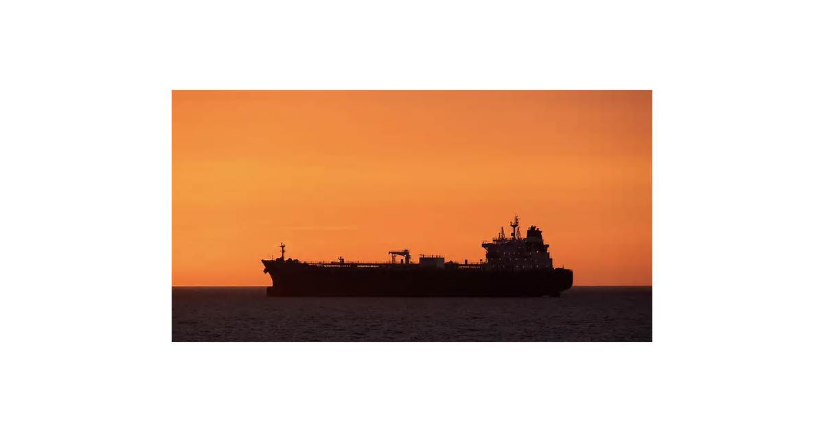 Hiring US-to-China Oil Tanker Costs More Than Launching a Space Rocket