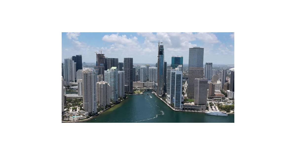 H.I.G. Said to Canvass Investors on $2.6 Billion Infra Fund