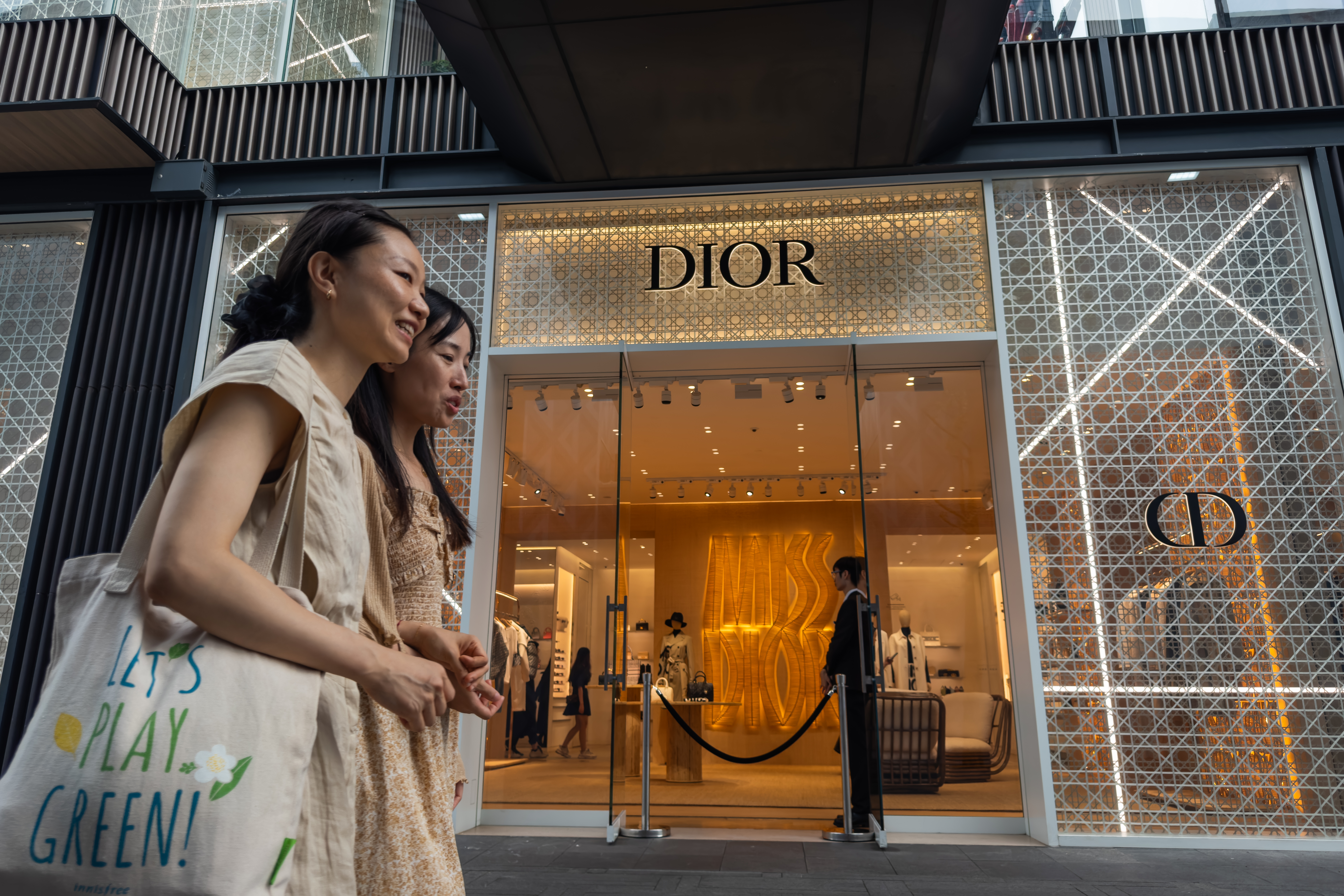 China’s ‘Golden Week’ Shows Clearer Signs of Luxury Retail Rebound as Traffic Hits Two-Year High