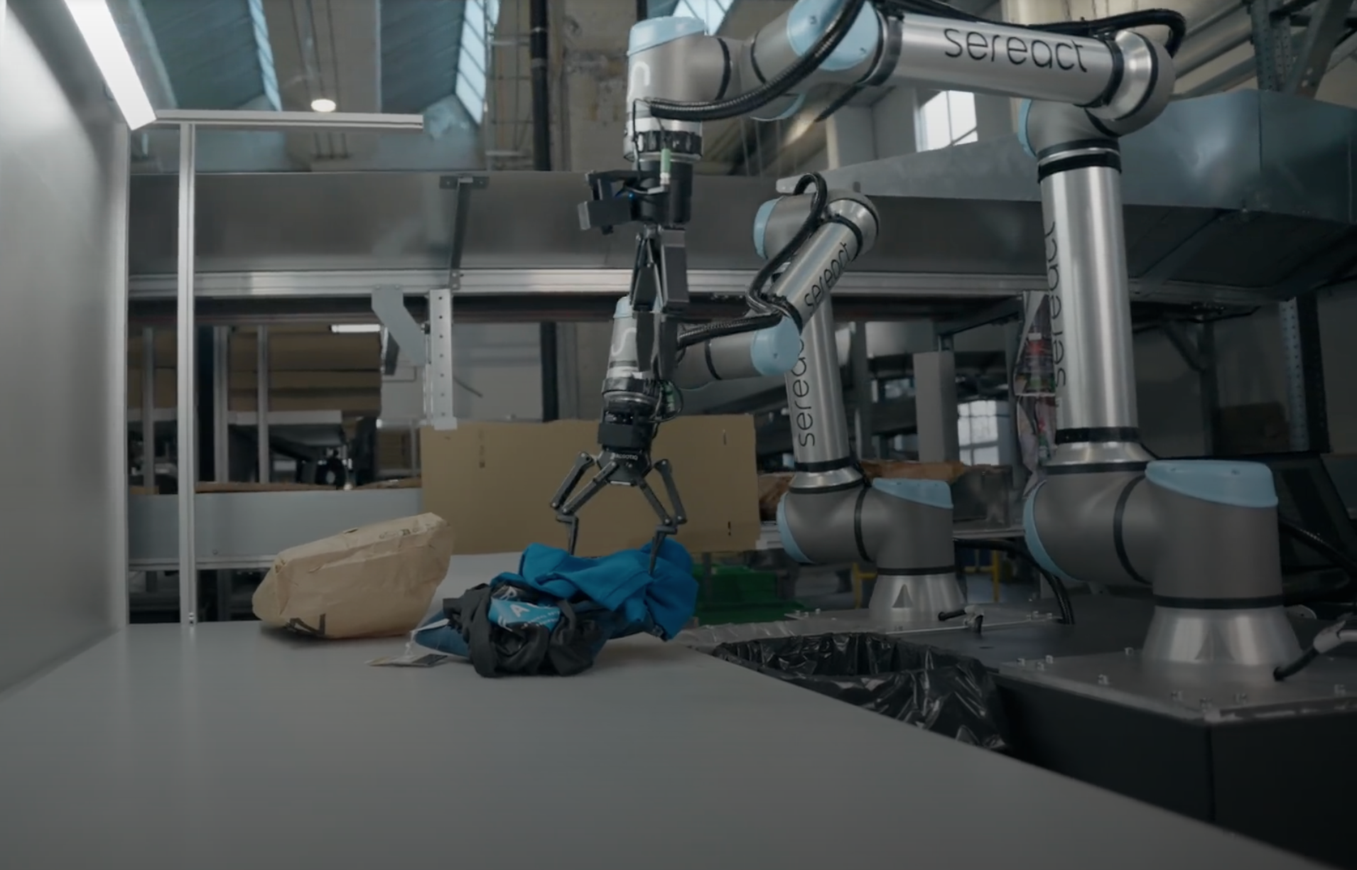 Zalando Expands Robotics Arsenal to Returns