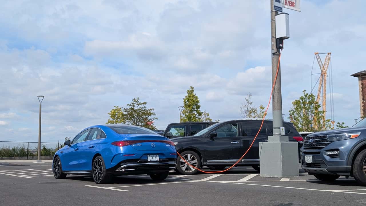 I Tested New York City’s First Lamppost EV Charger. It’s A Game Changer