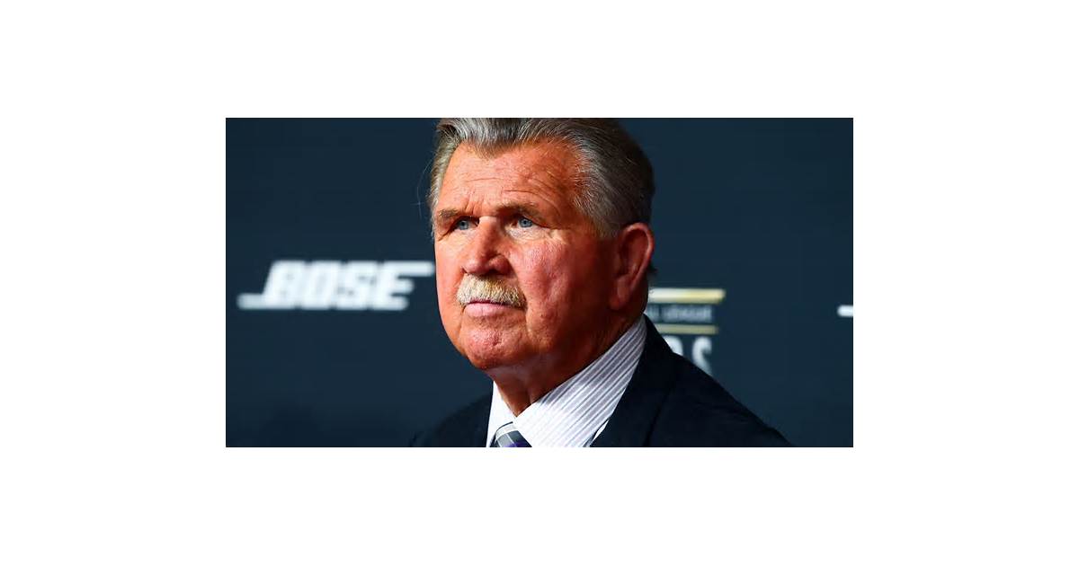 Mike Ditka, Hall of Fame player and Bears coach, dies at 86