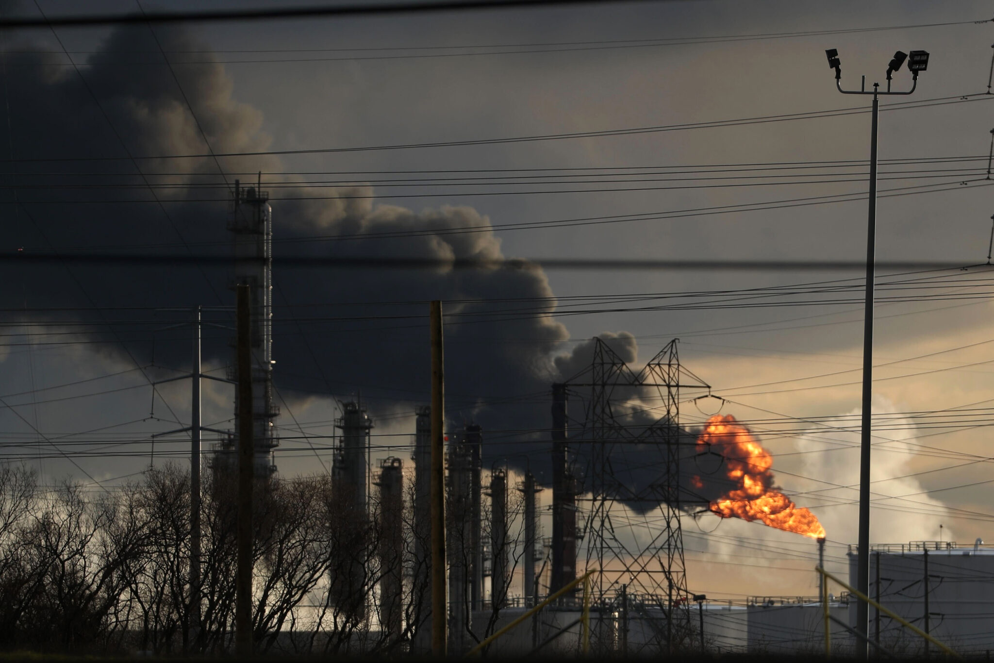 Northern California Community Wants Stronger Oversight of Dangerous Refineries Nearby