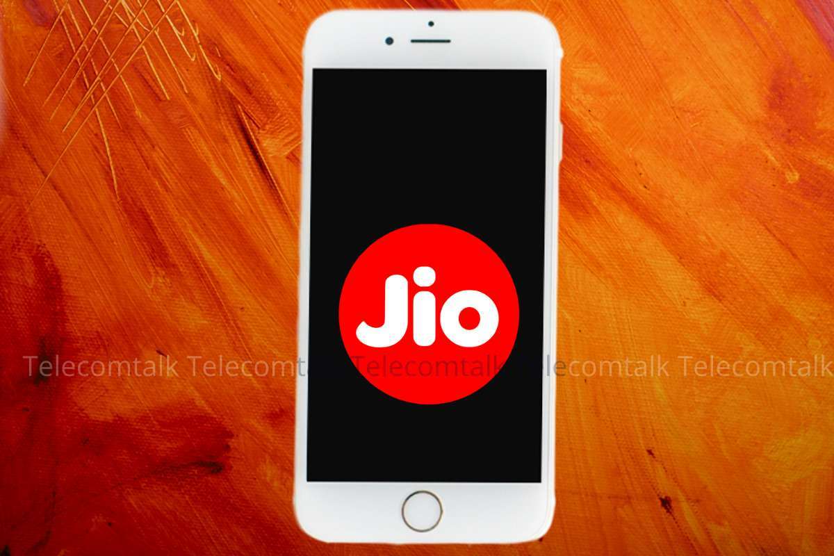Jio Offering 15 Months of Broadband Connection for Rs 10000