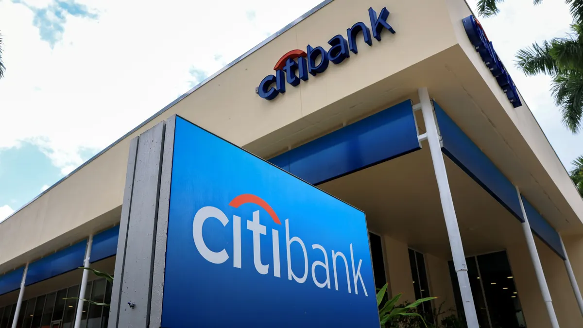 Citi hires up in push to overtake private bank competitors