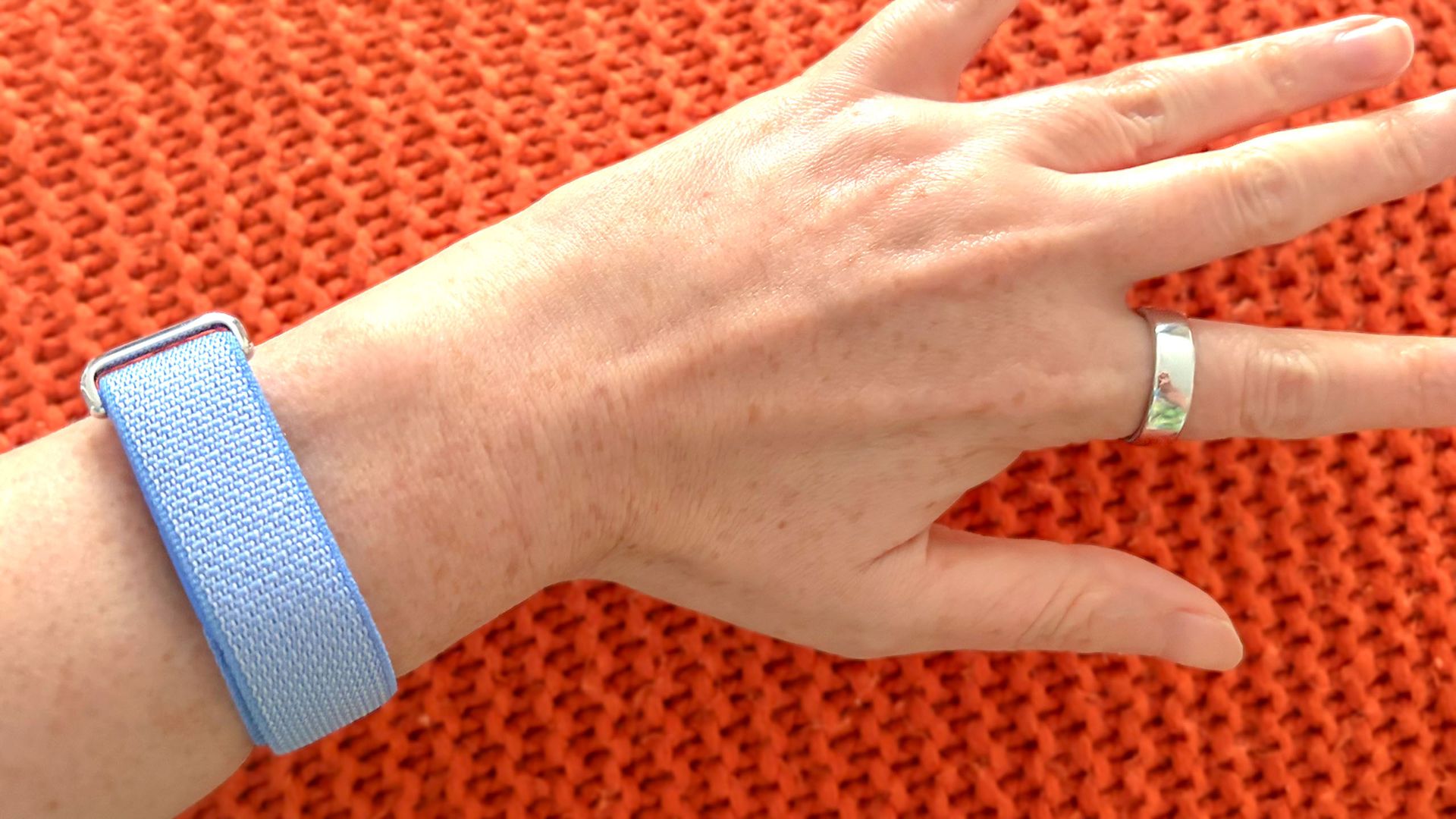 The Fitbit Air and Oura Ring 5 are best selling screenless sleep trackers — but there's only one I wear to bed every night