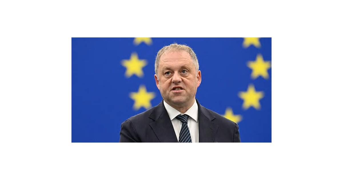 EU Eyes €160 Billion Cut From Initial Budget Heading Into Talks