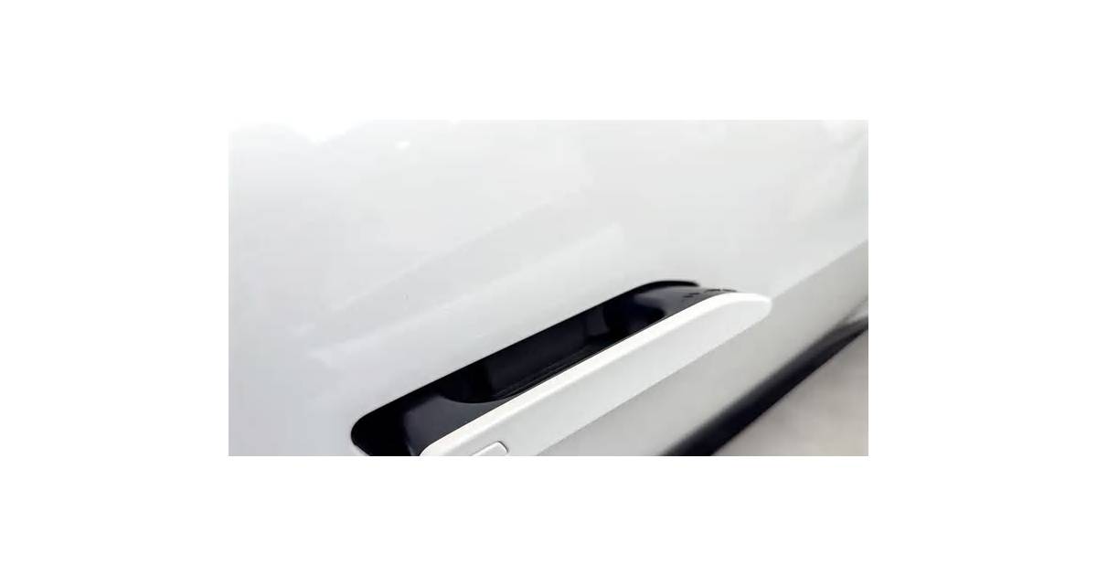 China Drafts Rules to Ban Hidden Car Handles, Virtual Controls