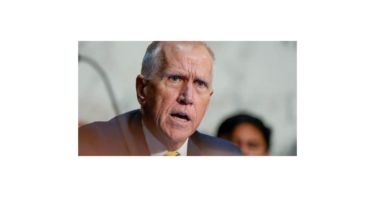 Prominent Republican senator says Trump's Russian diesel deal may be illegal