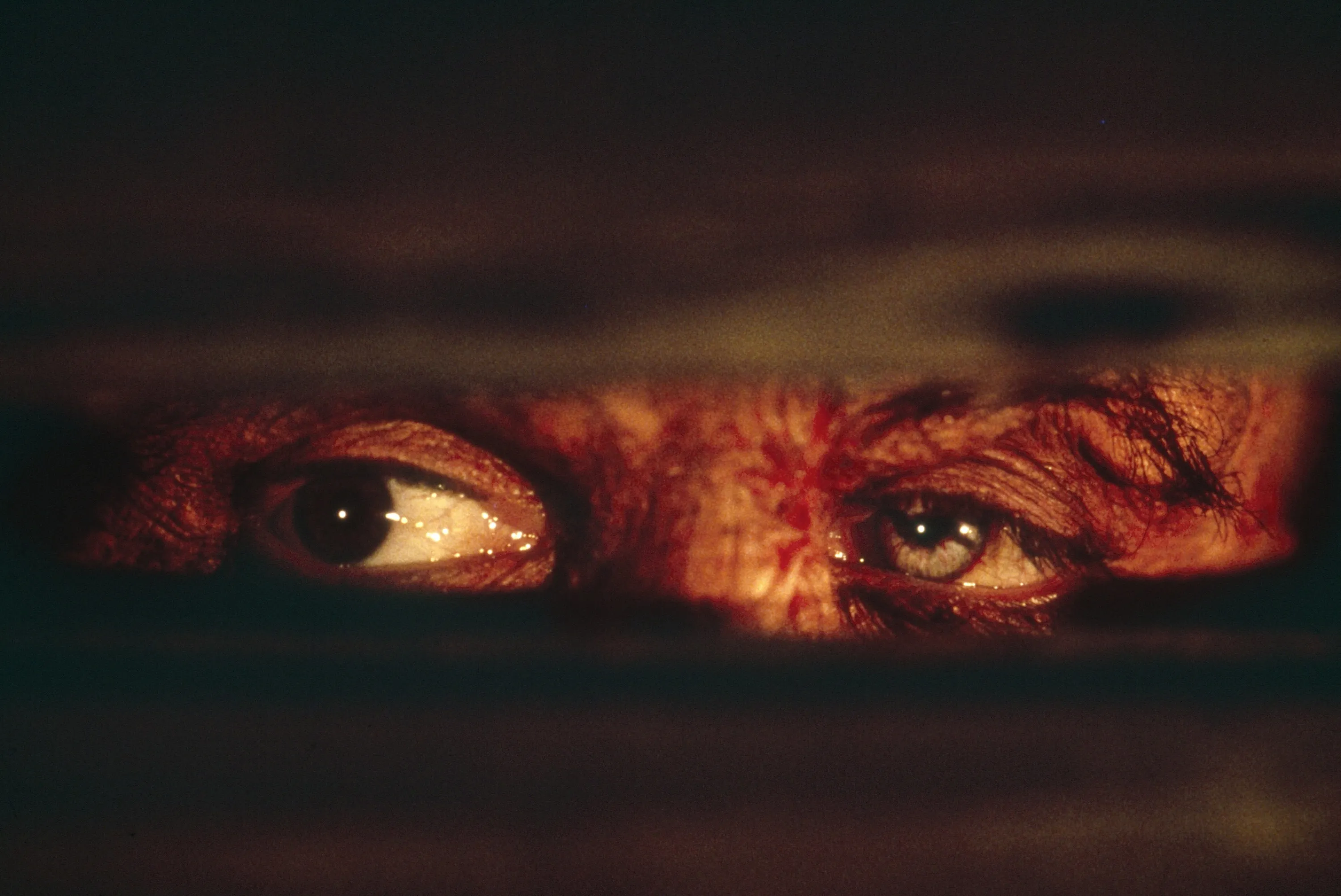 Robert De Niro's 123-Minute Gothic Thriller Is Officially Streaming on Netflix