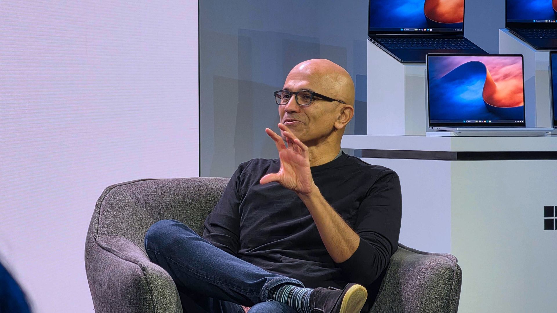 Windows Wrap: Microsoft's best Windows 11 and Surface news got lost in AI talk