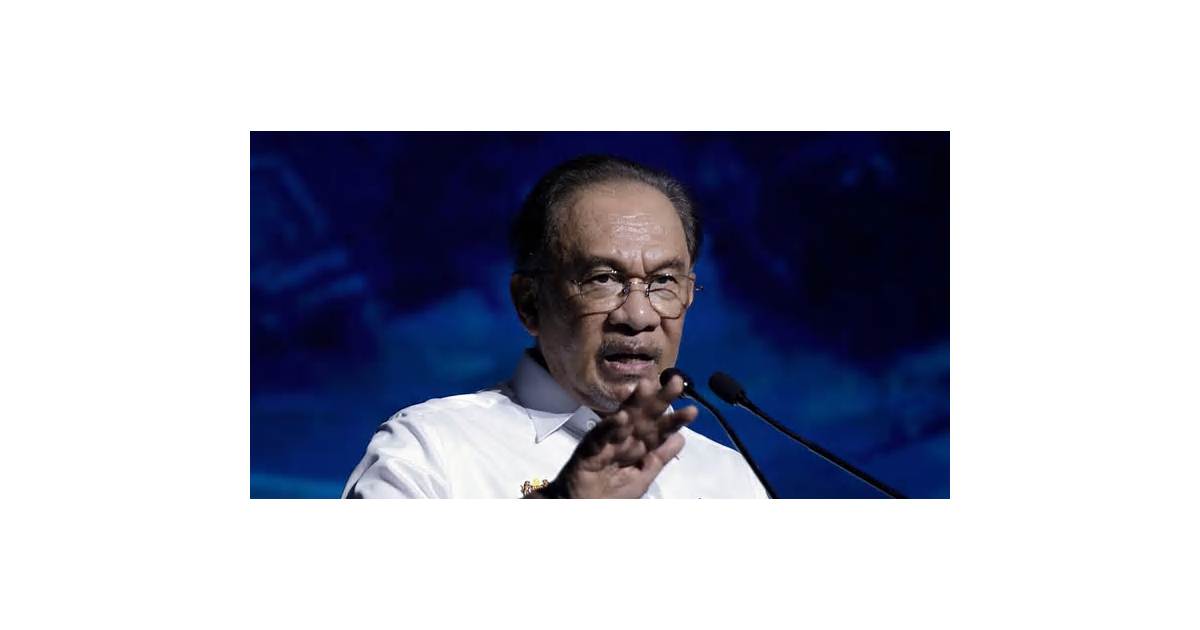 Anwar’s Budget Lifts Households as Election, Fiscal Test Nears