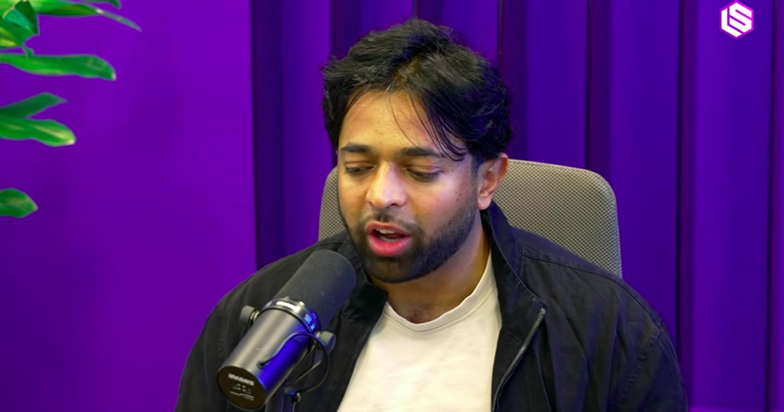 Anthropic’s Thariq Shihipar Recommends Using Artifacts via @sejournal, @martinibuster