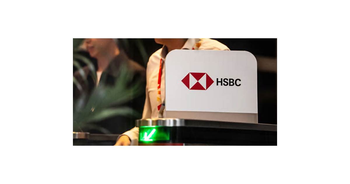 HSBC Moves to Wall Street Bonus Model, Cuts Fixed-Pay Deals