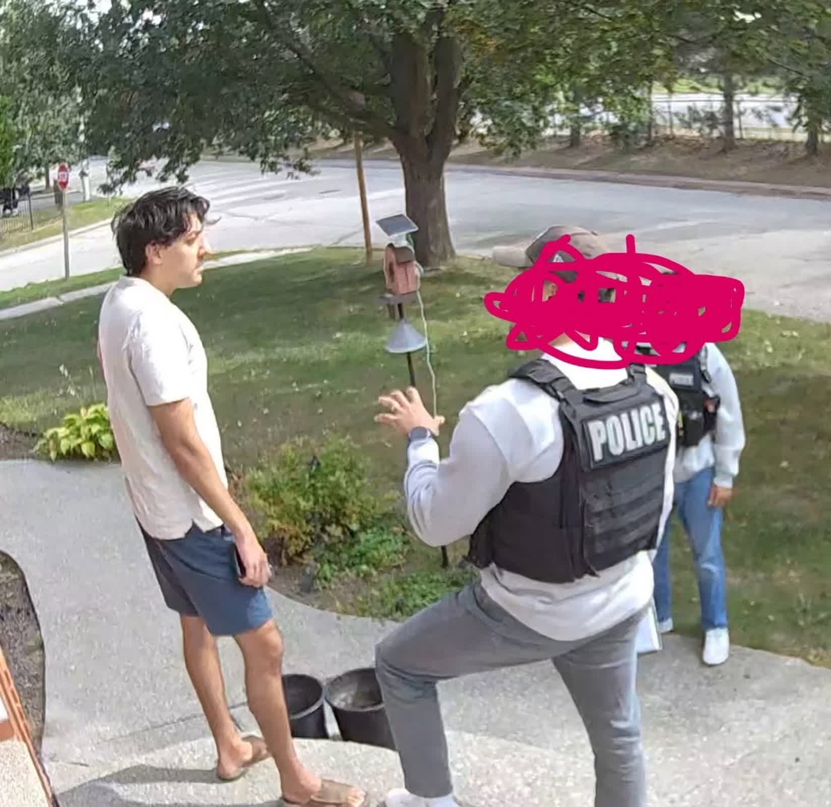 An engineer built a Flock-like camera to detect police cars, says officers visited him afterward