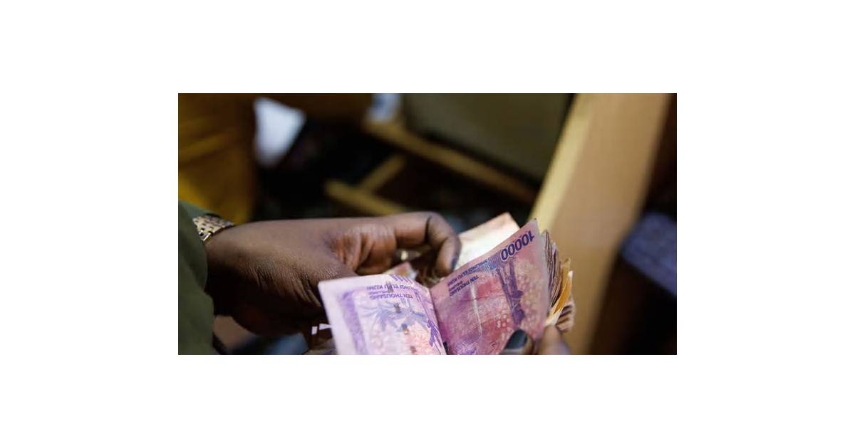 Uganda Shilling Slips to 33 Year-Low as Foreigners Sour on Local Bonds