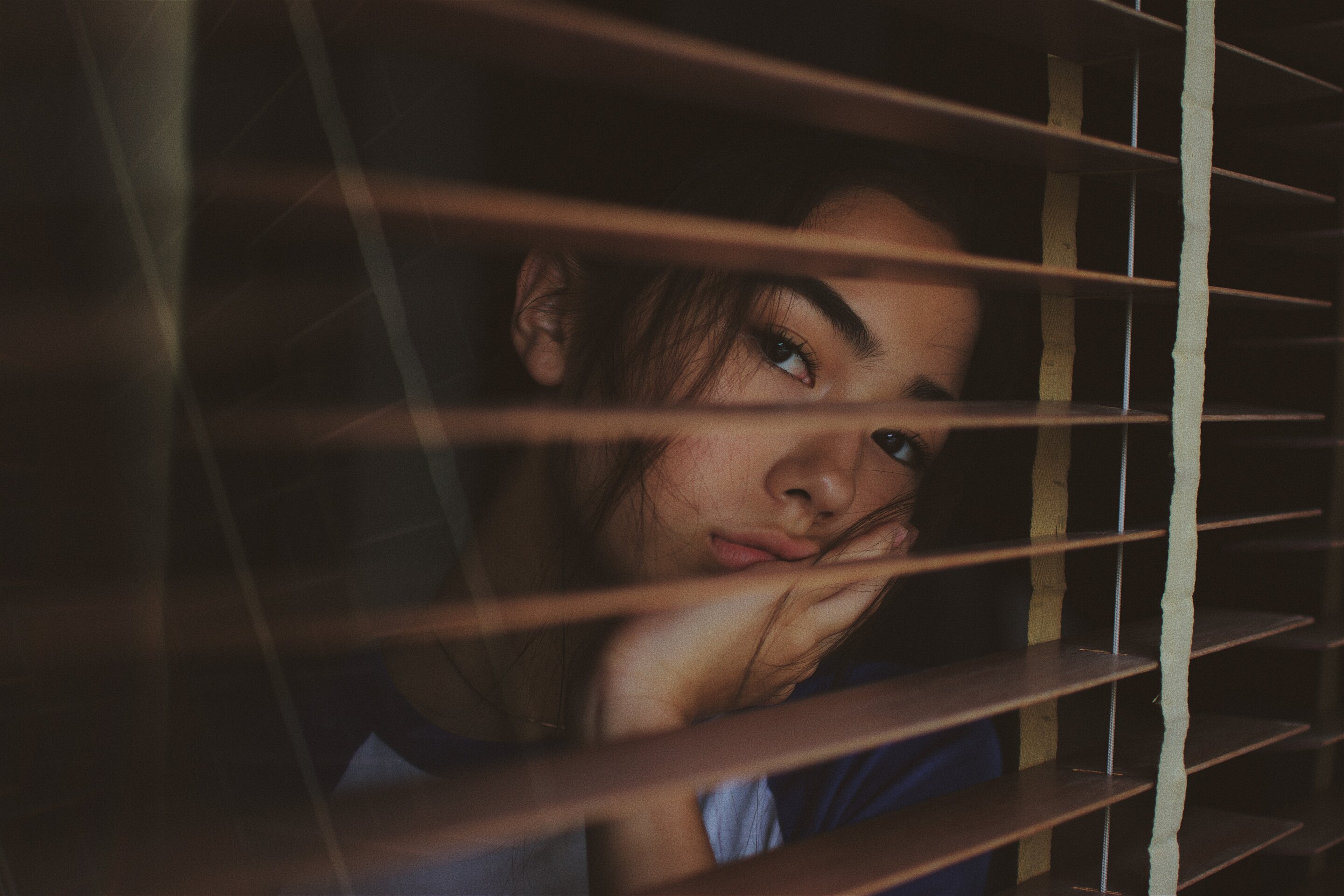 Novel study explores how different types of genetic risk impact the manifestation of alcohol use disorder