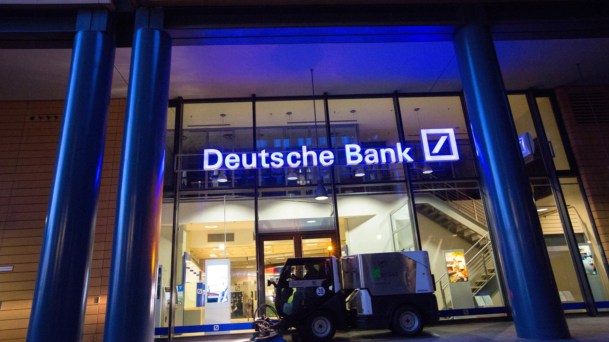 1MDB in Talks to Settle US$1.83 Billion Lawsuit with Deutsche Bank