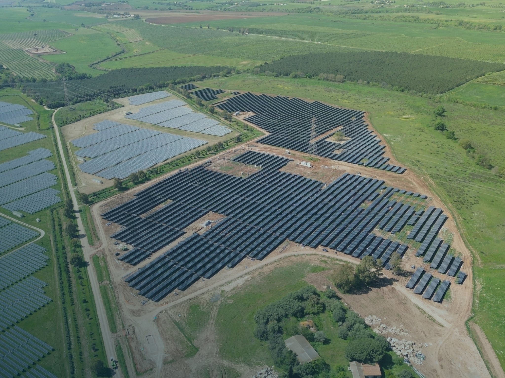 Italy’s solar capacity could reach 137 GW by 2040, grid operators say