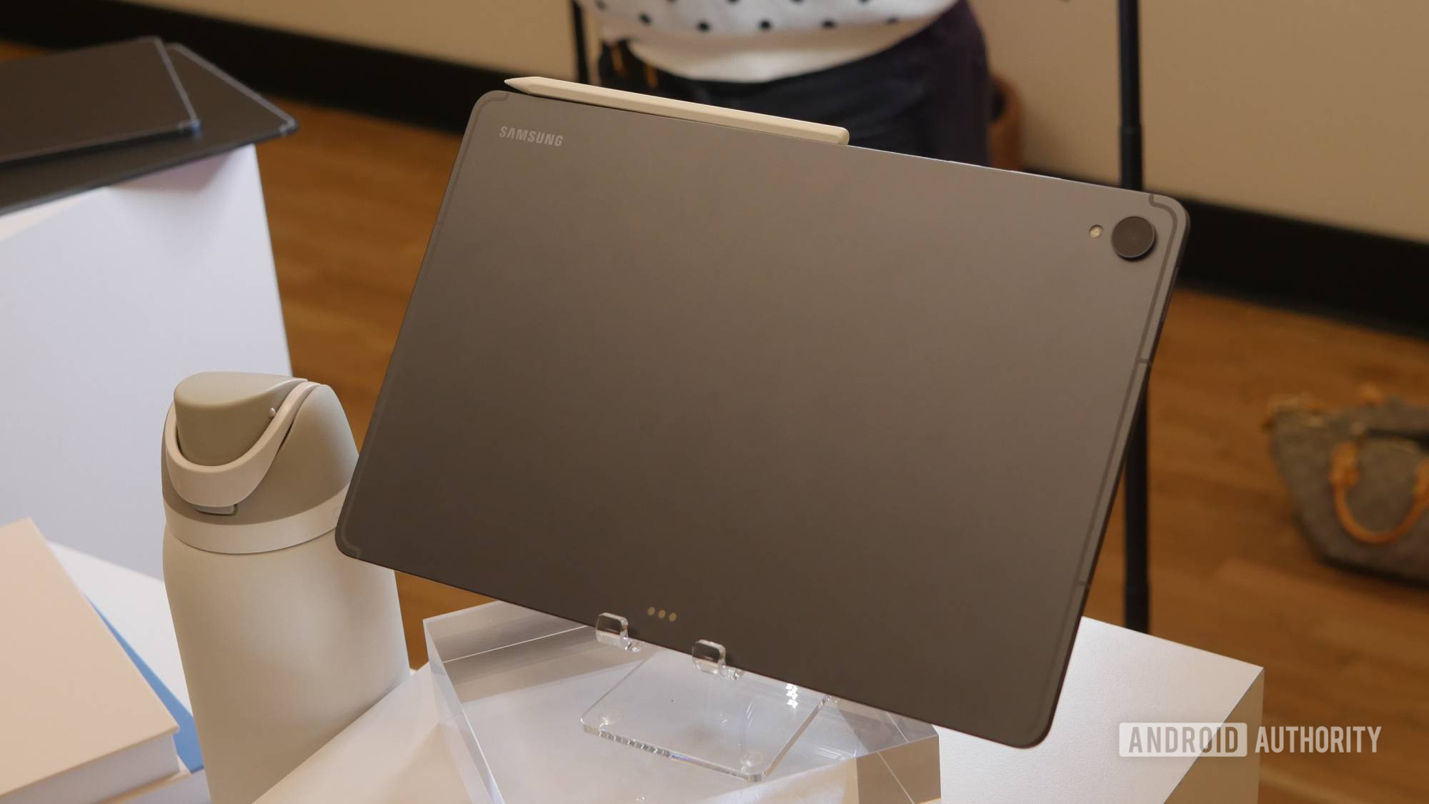 Galaxy Tab S12 Plus deal still live, offering you a free $200 Amazon gift card
